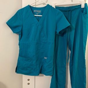 GREYS ANATOMY SCRUB SET
